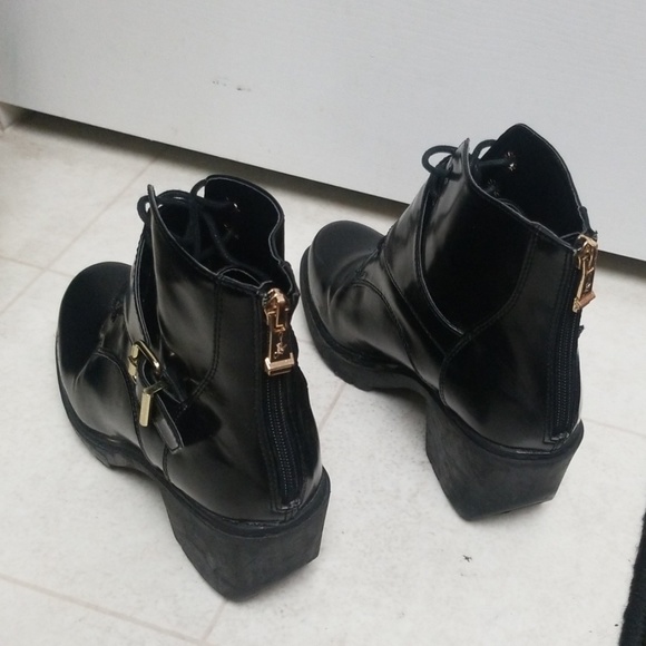 Chunky Black Ankle Boots by Report Signature - Picture 5 of 8